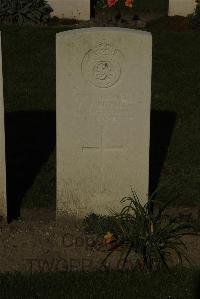 Vermelles British Cemetery - Butler, Frederick John