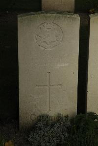 Vermelles British Cemetery - Byerly, J A W