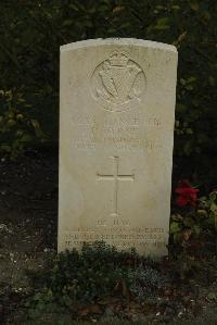 Vermelles British Cemetery - Byrne, Patrick