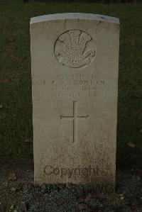 Vermelles British Cemetery - Cadwgan, Cyril Charles Vaughan