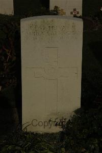 Vermelles British Cemetery - Callaghan, Patrick
