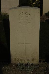 Vermelles British Cemetery - Campbell, Robert William Procter