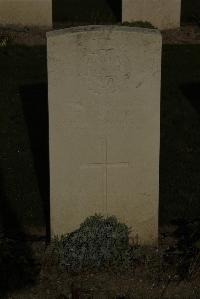 Vermelles British Cemetery - Campion, E