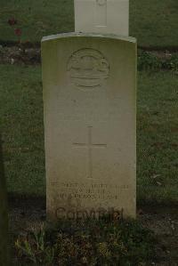 Vermelles British Cemetery - Carpenter, F