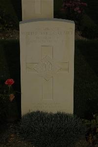 Vermelles British Cemetery - Claque, Walter Douglas