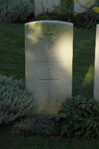 Vermelles British Cemetery - Clark, W