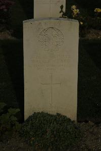 Vermelles British Cemetery - Clark, Walter