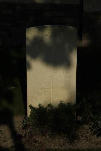 Vermelles British Cemetery - Clarke, A