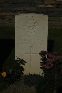 Vermelles British Cemetery - Clarke, W F