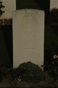 Vermelles British Cemetery - Clyde, R