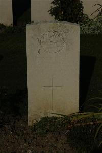 Vermelles British Cemetery - Combley, P W