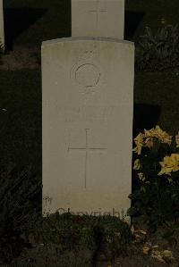 Vermelles British Cemetery - Covington, H E