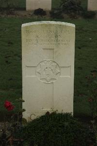 Vermelles British Cemetery - Cox, Arthur George Gilbert