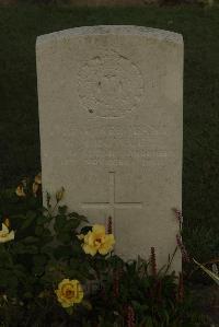 Vermelles British Cemetery - Crowley, William