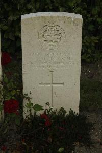 Vermelles British Cemetery - Cutts, Joseph