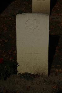 Vermelles British Cemetery - Dadswell, C