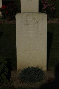 Vermelles British Cemetery - Darch, Frederick