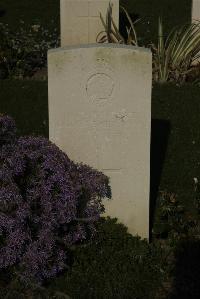 Vermelles British Cemetery - Darlington, Harold