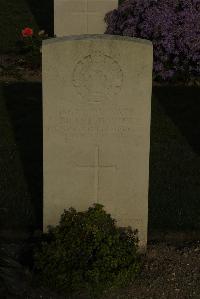 Vermelles British Cemetery - Davies, Frank