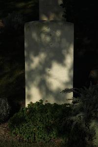 Vermelles British Cemetery - Deboo, A W