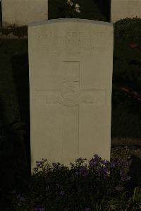 Vermelles British Cemetery - Dunne, P