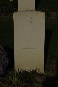 Vermelles British Cemetery - English, E