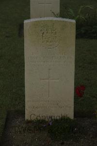 Vermelles British Cemetery - Falkner, Henry Frederic Noel