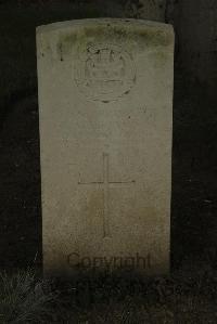 Vermelles British Cemetery - Featon, A