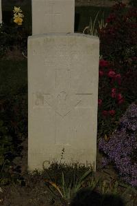Vermelles British Cemetery - Ferguson, Ian Alexander Grant
