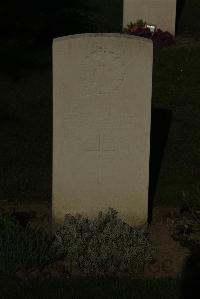 Vermelles British Cemetery - Field, Edward