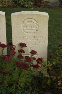 Vermelles British Cemetery - Findley, H E