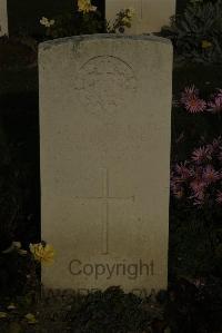 Vermelles British Cemetery - Flecknoe, C
