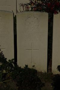 Vermelles British Cemetery - Foster, Hendry