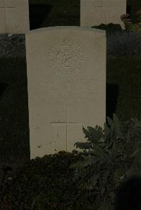 Vermelles British Cemetery - Fraser, J