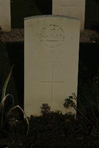 Vermelles British Cemetery - Fuller, A