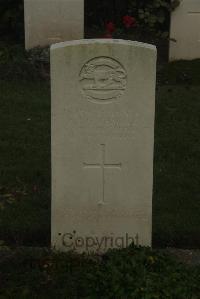 Vermelles British Cemetery - Gamble, Robert John Oliver