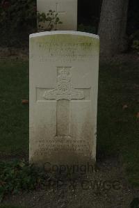 Vermelles British Cemetery - Gange, Leonard