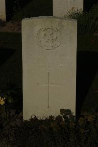 Vermelles British Cemetery - Gill, John Frederick