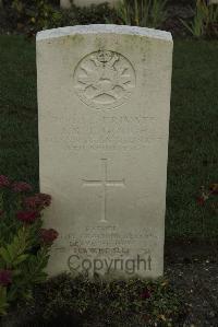 Vermelles British Cemetery - Gough, John Bernard Towndrow