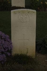 Vermelles British Cemetery - Gover, W