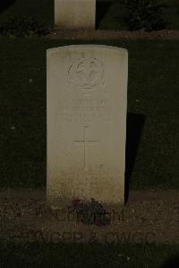 Vermelles British Cemetery - Gowers, Leonard Walter