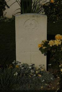 Vermelles British Cemetery - Grender, S