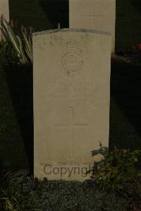 Vermelles British Cemetery - Grout, Thomas Edward Maltly