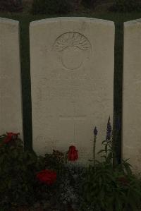 Vermelles British Cemetery - Hales, Leonard William