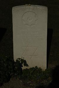 Vermelles British Cemetery - Halle, Jack Jacob