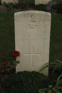 Vermelles British Cemetery - Hampton, George William Betts
