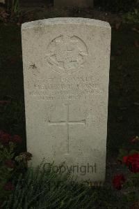 Vermelles British Cemetery - Hand, Herbert