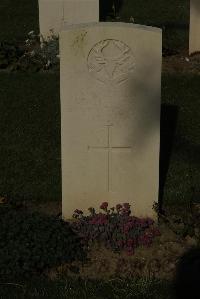 Vermelles British Cemetery - Harans, W