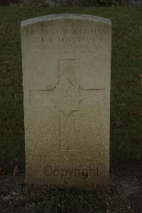 Vermelles British Cemetery - Heaton, J T