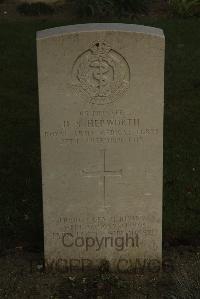Vermelles British Cemetery - Hepworth, Harry Sanderson